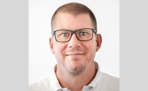 Porträttfoto Fredrik Jansson