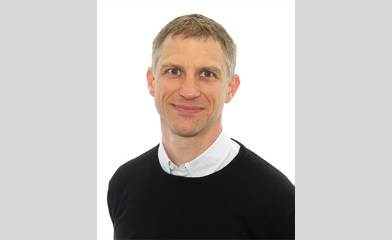 Porträttfoto Tommy Elomaa