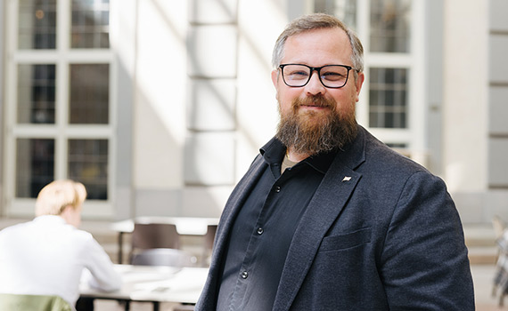 Porträttfoto Richard Buske