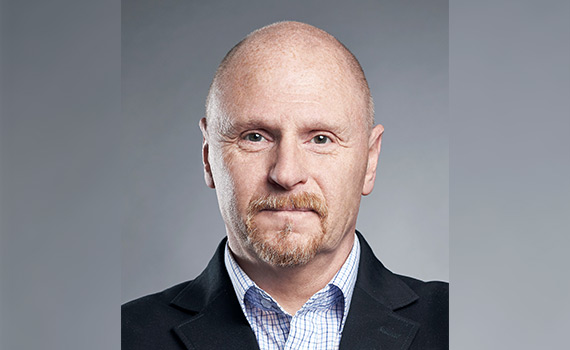 Porträttfoto Tommy Sköld