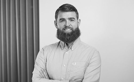 Porträttbild Tobias Thrysén